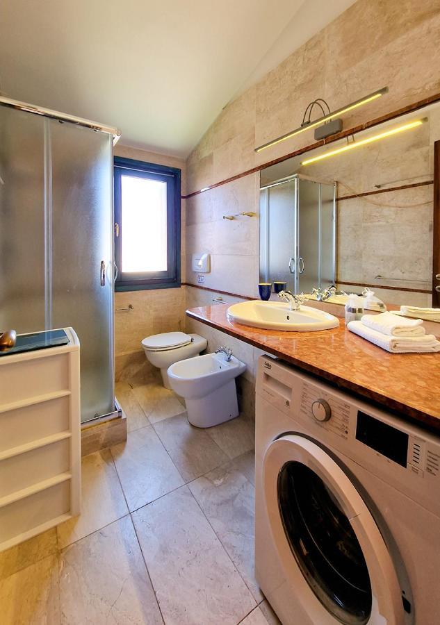 Murphy Holiday Home - Residenza Aldo Moro 02 La Maddalena  Ngoại thất bức ảnh