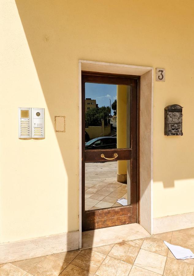Murphy Holiday Home - Residenza Aldo Moro 02 La Maddalena  Ngoại thất bức ảnh