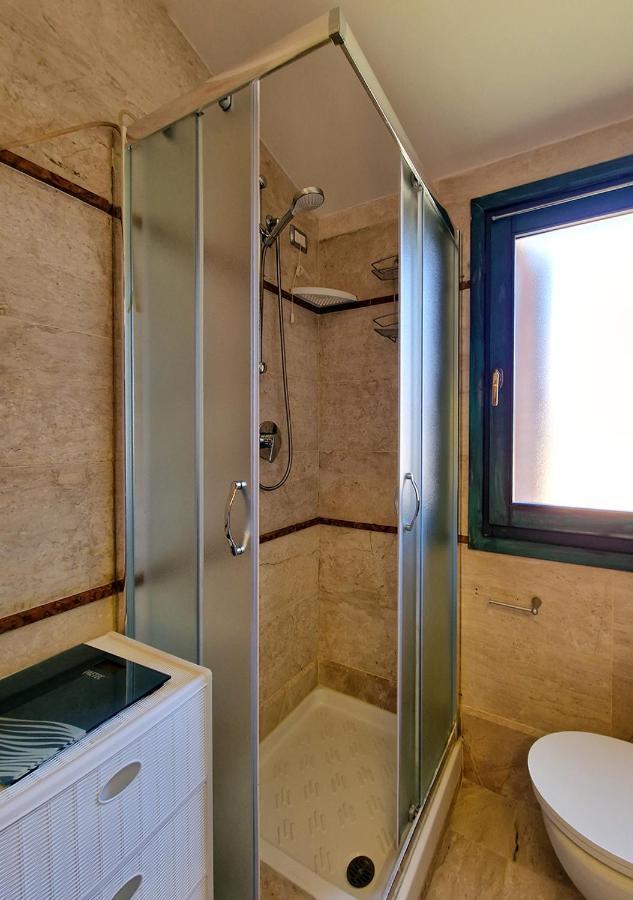 Murphy Holiday Home - Residenza Aldo Moro 02 La Maddalena  Ngoại thất bức ảnh