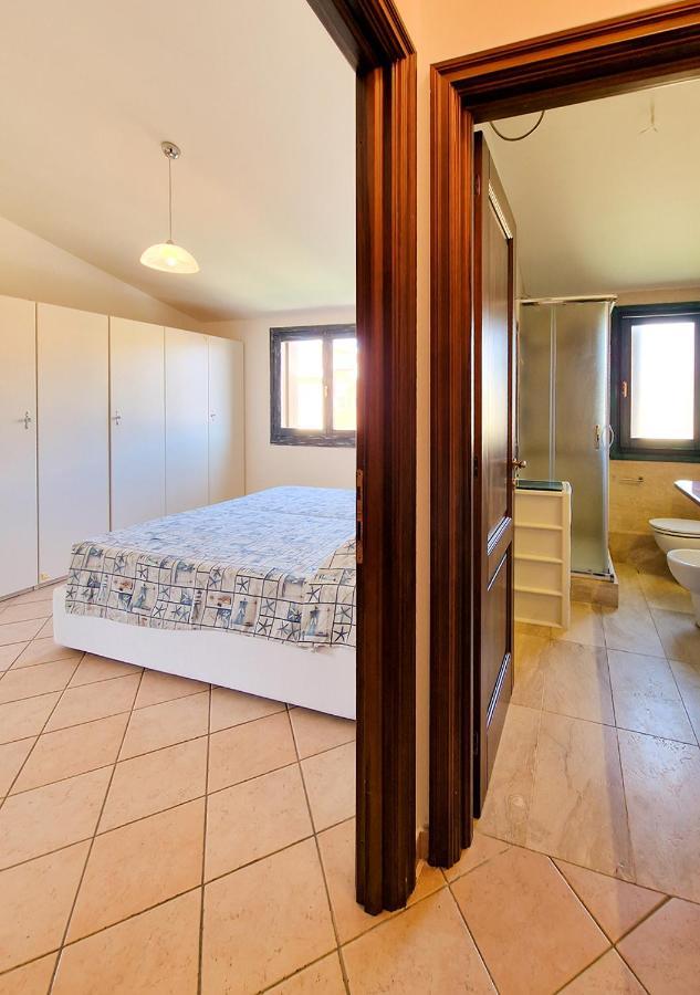 Murphy Holiday Home - Residenza Aldo Moro 02 La Maddalena  Ngoại thất bức ảnh